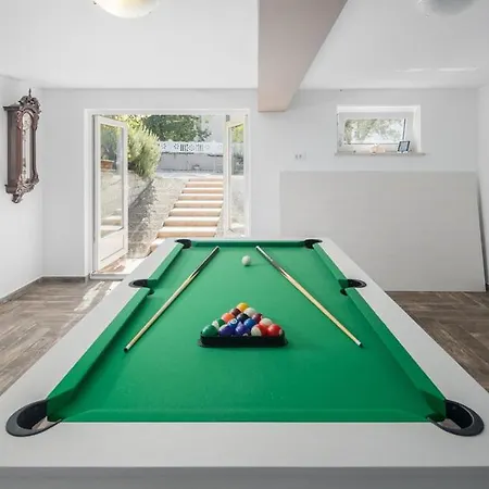 Viktoria Poll&garden View Villa *